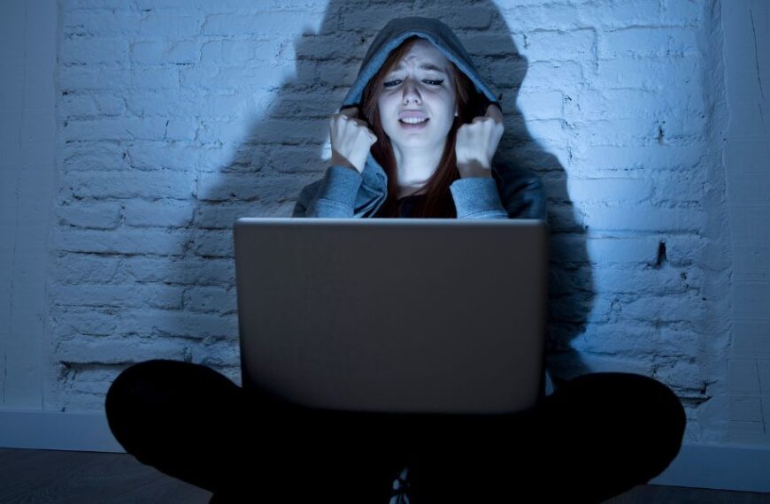 Caught in the web: Unmasking the dark art of digital gaslighting