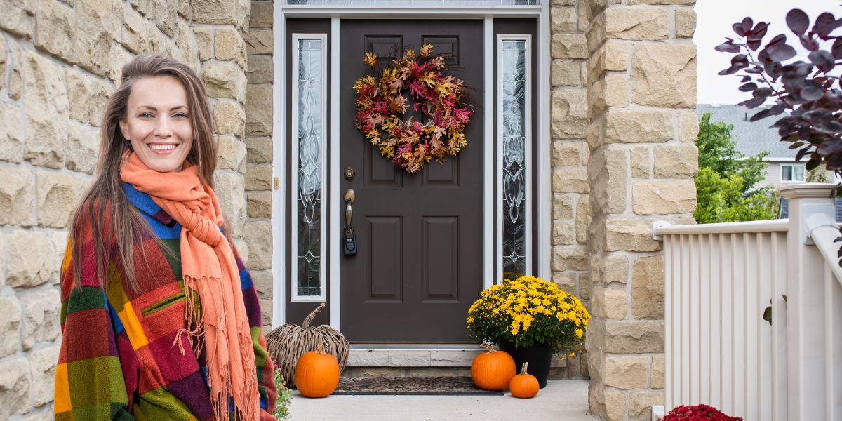 Turn your front door into an eye-catching autumn display with our handy tips and ideas!