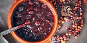 Make your own tangy cranberry sauce at home!