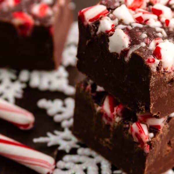 Holiday delight: candy cane fudge recipe