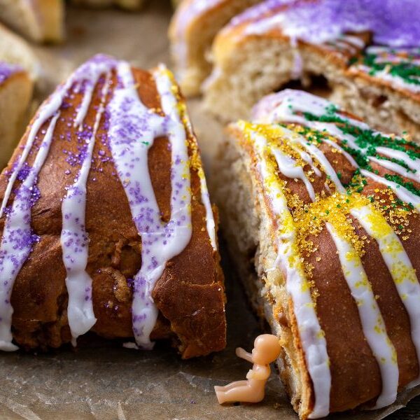 Effortless and affordable king cake: A royal treat to delight your taste buds