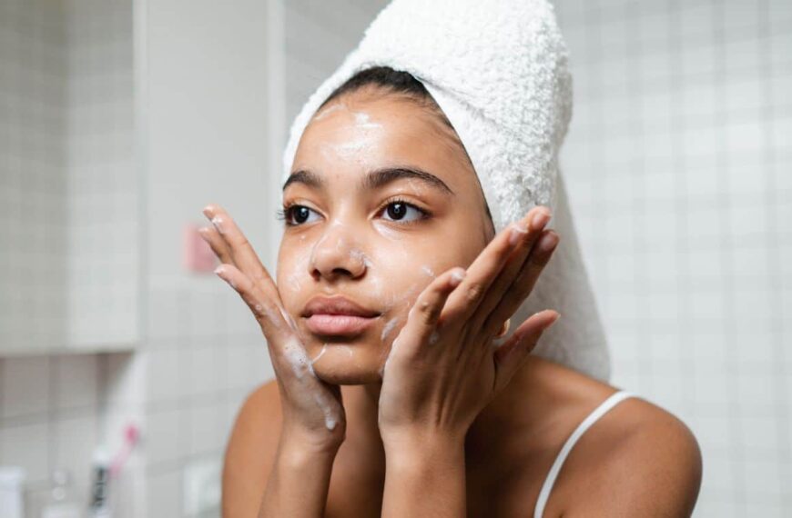 Glowing skin in just a few steps: discover the perfect order to apply your skincare products!