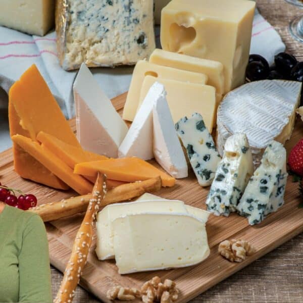 Do you know which cheeses are good for you? Find out now which ones to embrace and which ones to avoid!